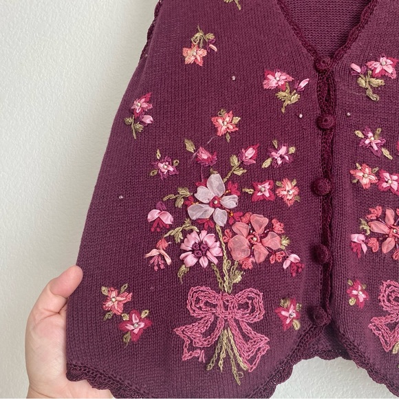 Vintage Alyssa Brooke knitted floral beaded button down embroidered vest - Picture 9 of 9